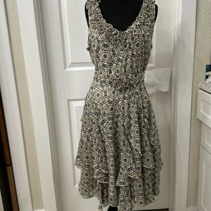 Signature by Robbie Bee. Size 14P. Tan/blue/black/cream.